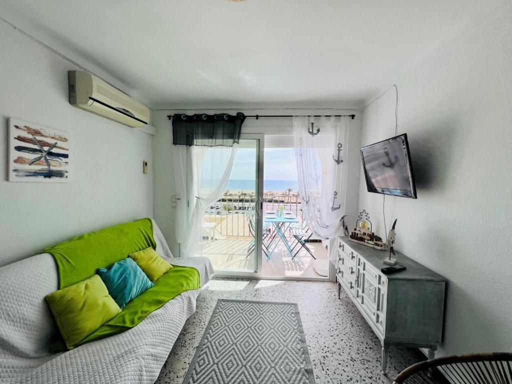 Appartement SYLVIA 4A - Estudio en primera línea de mar - céntrico - terraza vista mar - playa - wifi à Empuriabrava Extérieur photo